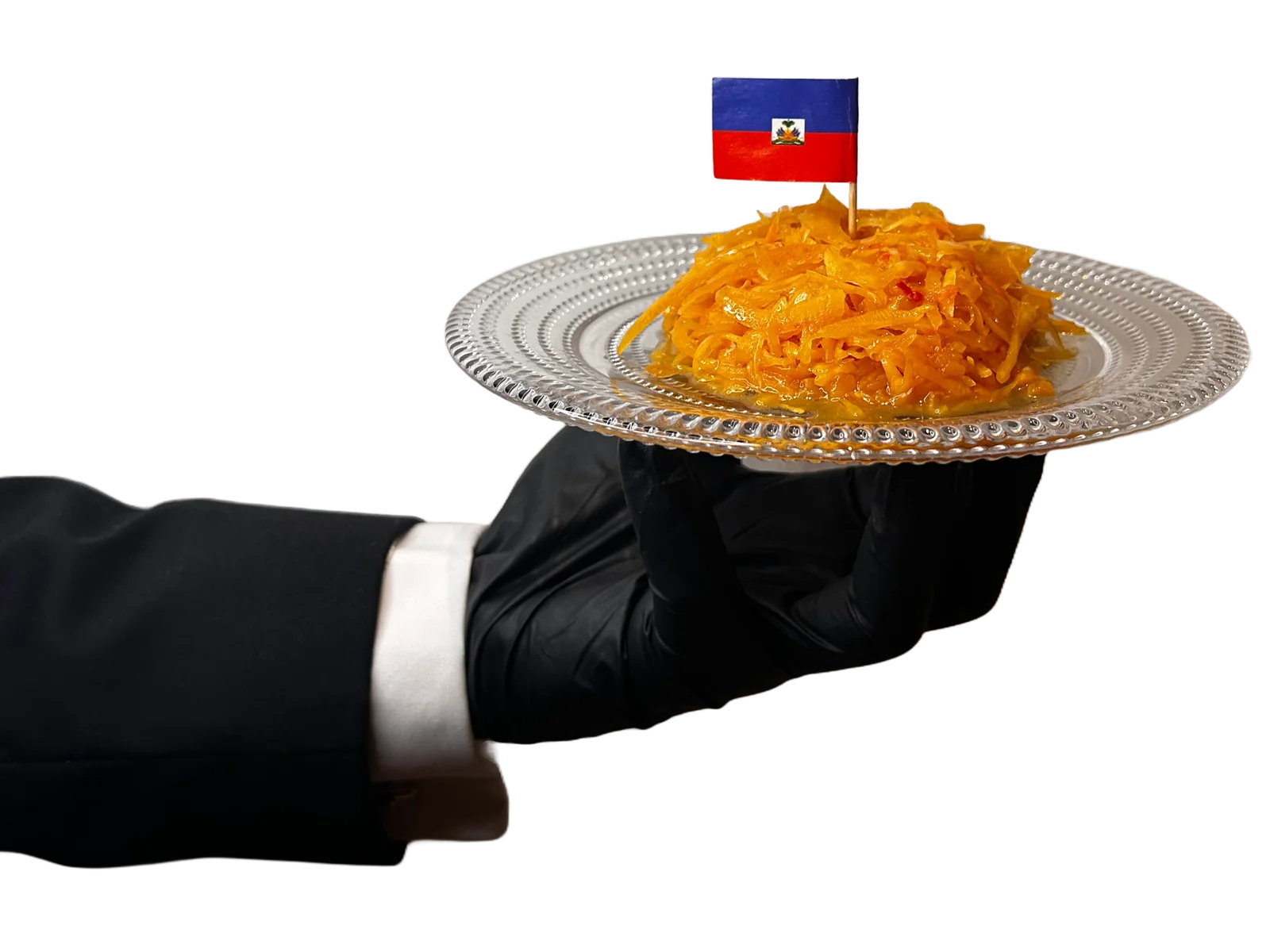 Assiette de pikliz haïtien avec le drapeau d'Haïti